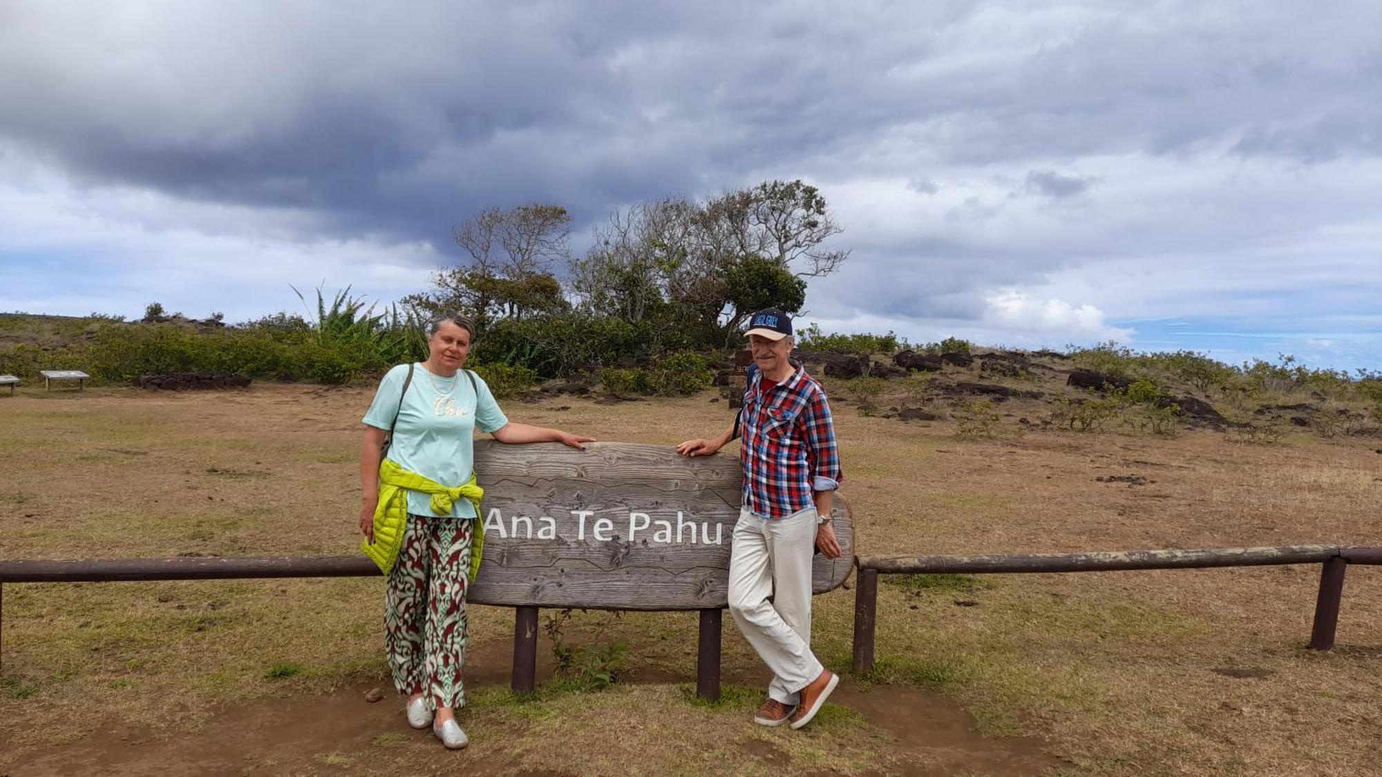 Hostal Makohe Rapa Nui Hanga Roa Exterior photo