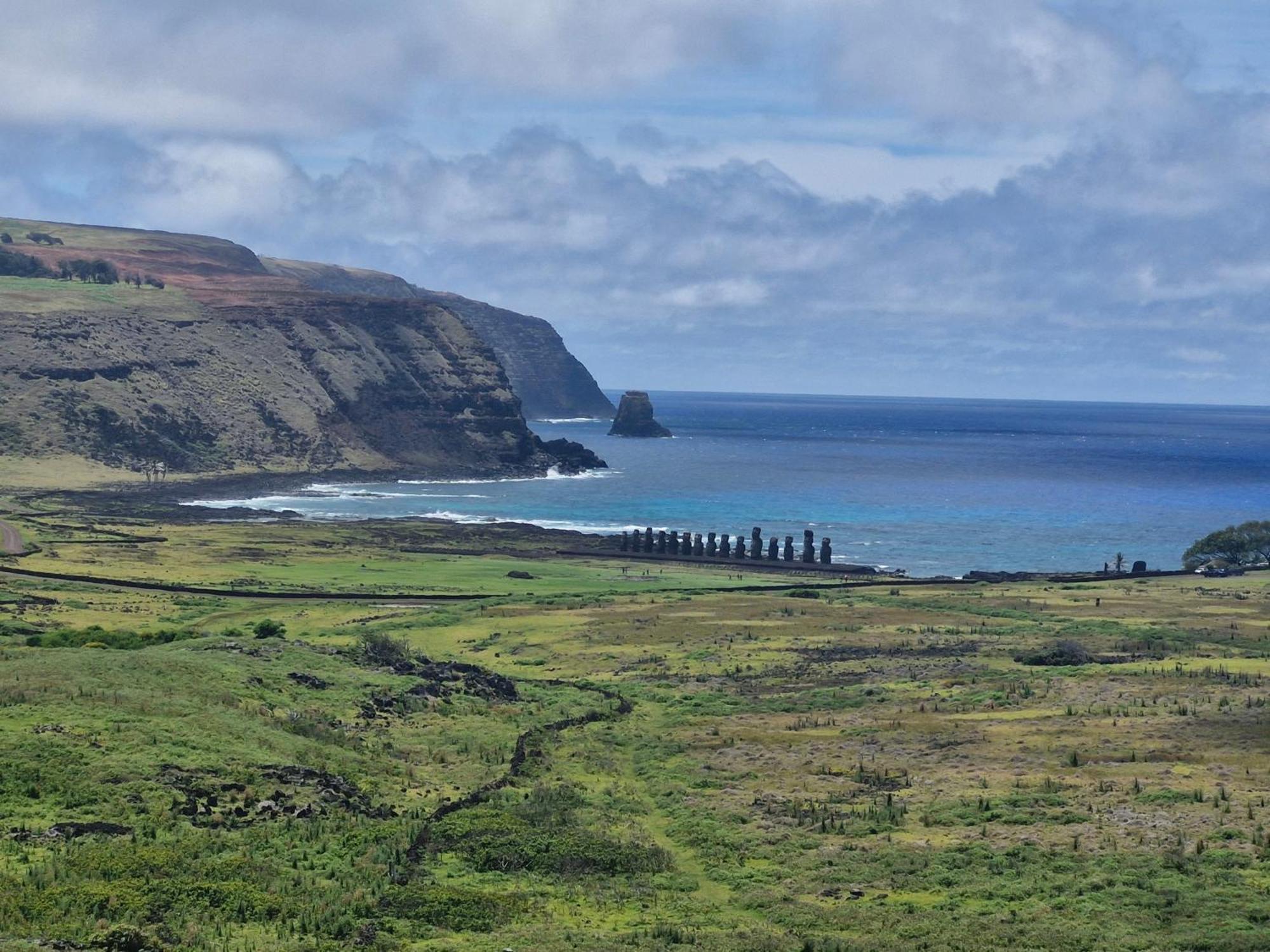 Hostal Makohe Rapa Nui Hanga Roa Exterior photo