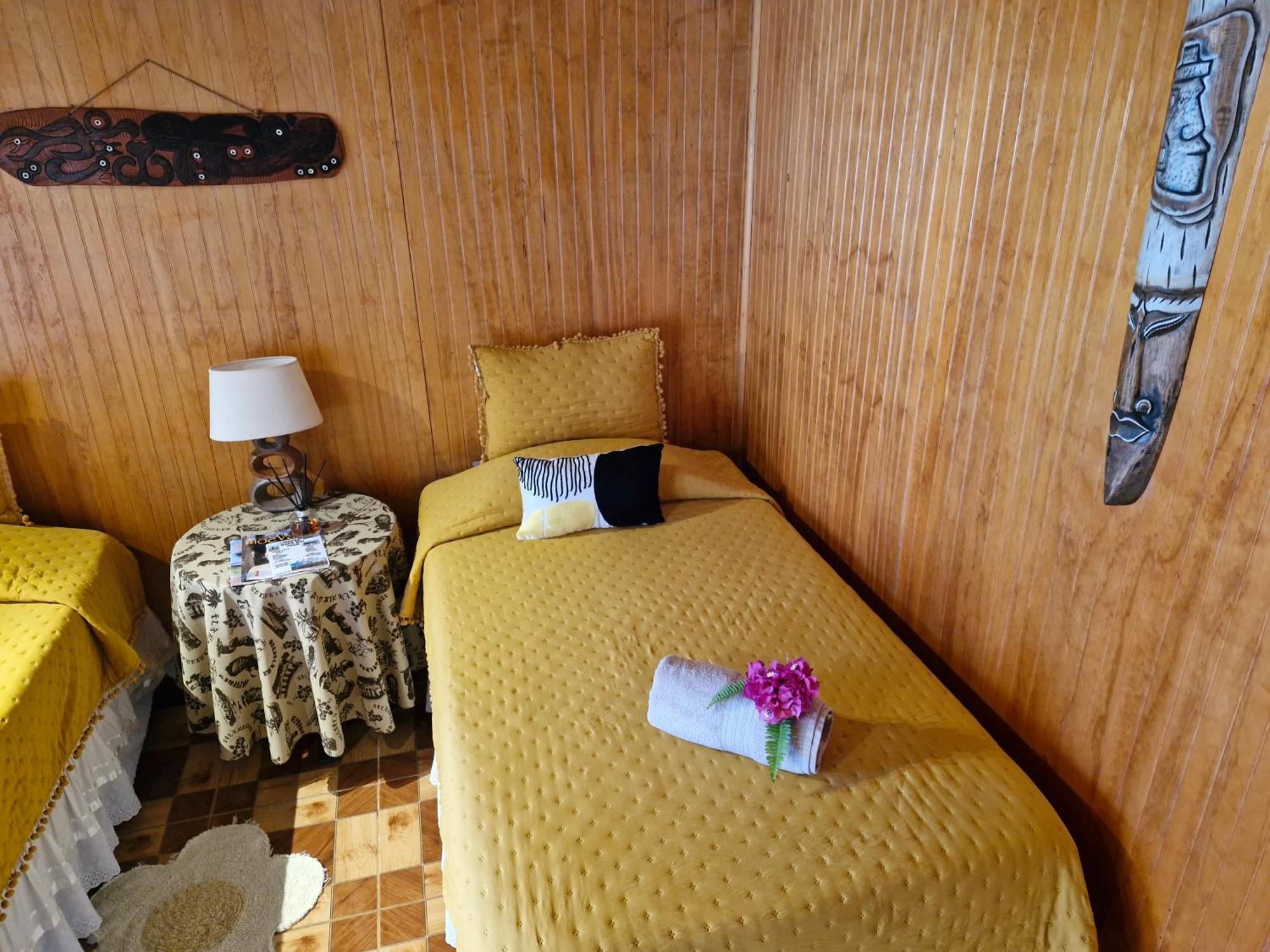 Hostal Makohe Rapa Nui Hanga Roa Exterior photo